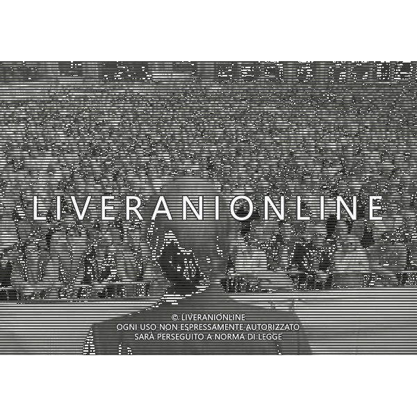 1983 MILANO-COMIZIO DI GIORGIO ALMIRANTE IN PIAZZA DUOMO AG ALDO LIVERANI SAS