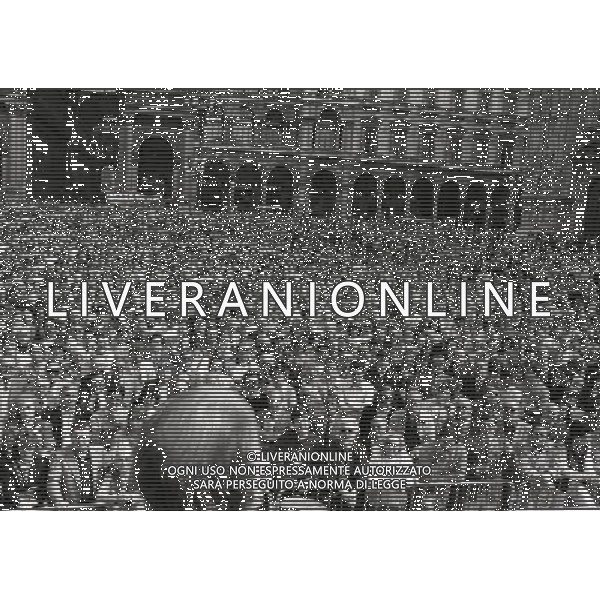 1983 MILANO-COMIZIO DI GIORGIO ALMIRANTE IN PIAZZA DUOMO AG ALDO LIVERANI SAS