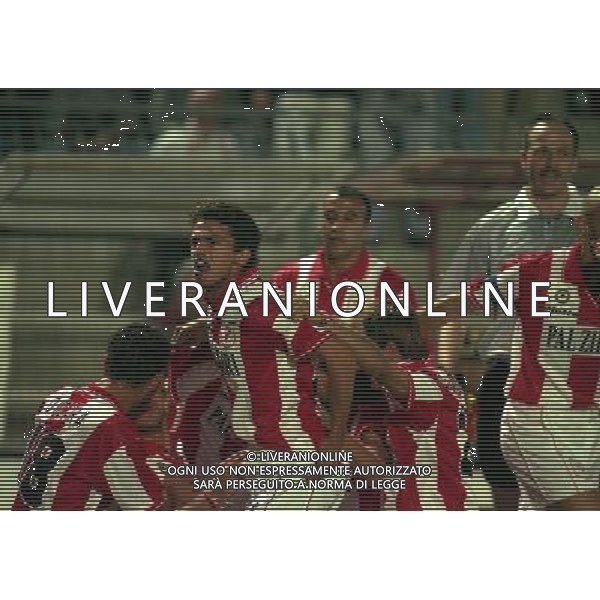 1998 COPPA DELLE COPPE VICENZA LEGIA VARSAVIA NELLA FOTO ESULTANZA ARTURO DI NAPOLI AG ALDO LIVERANI SAS