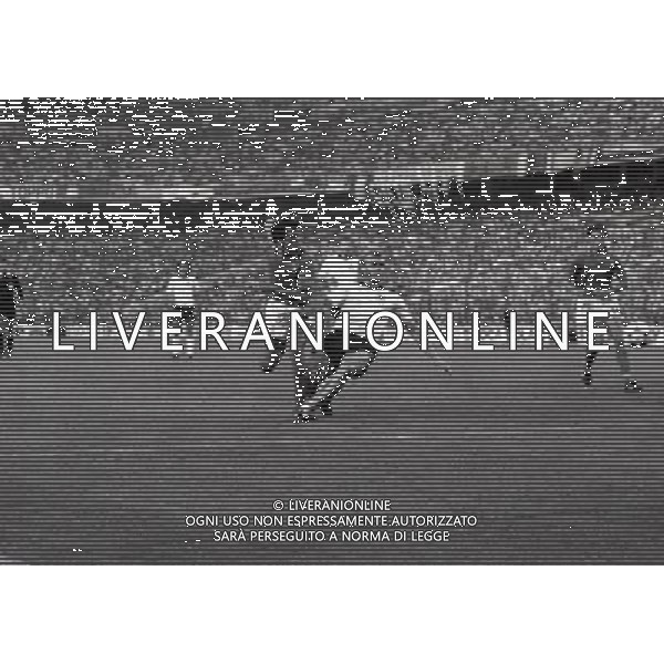 1982 MONDIALI DI CALCIO SPAGNA- ITALIA GERMANIA FINALE NELLA FOTO ALESSANDRO ALTOBELLI E PETER BRIEGEL AG ALDO LIVERANI SAS