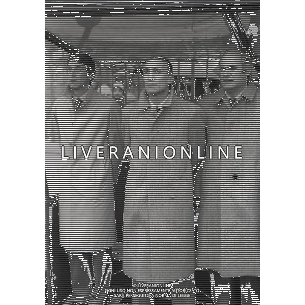 MILANO 13-11-1982 QUALIFICAZIONI MONDIALI SPAGNA 82 ITALIA 2-CECOSLOVACCHIA 2 NELLA FOTO CESARE MALDINI-ENZO BEARZOT-E PROFESSOR VECCHIET AG ALDO LIVERANI SAS