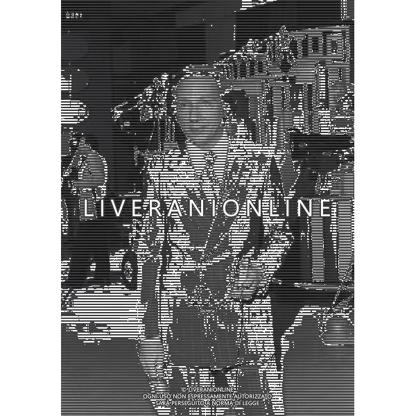 1975 PRIMA EDIZIONE DELLA TRASMISSIONE TELEVISIVA RISCHIATUTTO NELLA FOTO MIKE BONGIORNO AG ALDO LIVERANI SAS