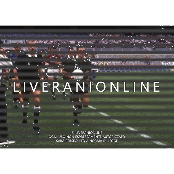 RETROSPETTIVA ROSARIO LO BELLO ARBITRO CALCIO NELLA FOTO ROSARIO LO BELLO AG ALDO LIVERANI SAS