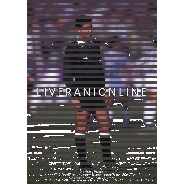 RETROSPETTIVA ROSARIO LO BELLO ARBITRO CALCIO NELLA FOTO ROSARIO LO BELLO AG ALDO LIVERANI SAS