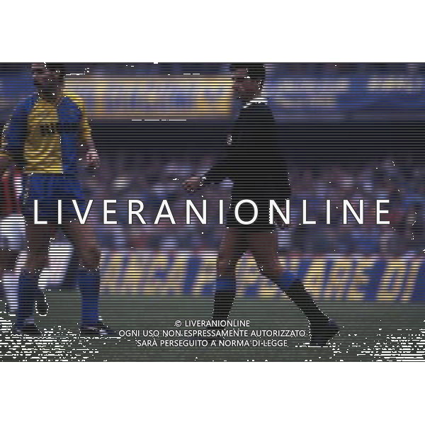 RETROSPETTIVA ROSARIO LO BELLO ARBITRO CALCIO NELLA FOTO ROSARIO LO BELLO AG ALDO LIVERANI SAS