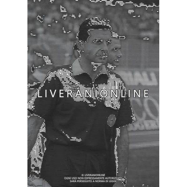 RETROSPETTIVA ROSARIO LO BELLO ARBITRO CALCIO NELLA FOTO ROSARIO LO BELLO AG ALDO LIVERANI SAS