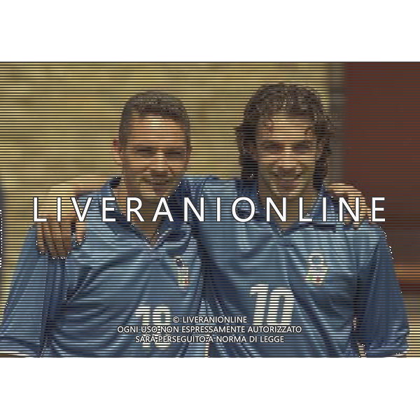COVERCIANO 30-05-1998 RITIRO NAZIONALE ITALIANA PREPARAZIONE AI MONDIALI DI FRANCIA 1998 NELLA FOTO ROBERTO BAGGIO E ALESSANDRO DEL PIERO AG ALDO LIVERANI SAS
