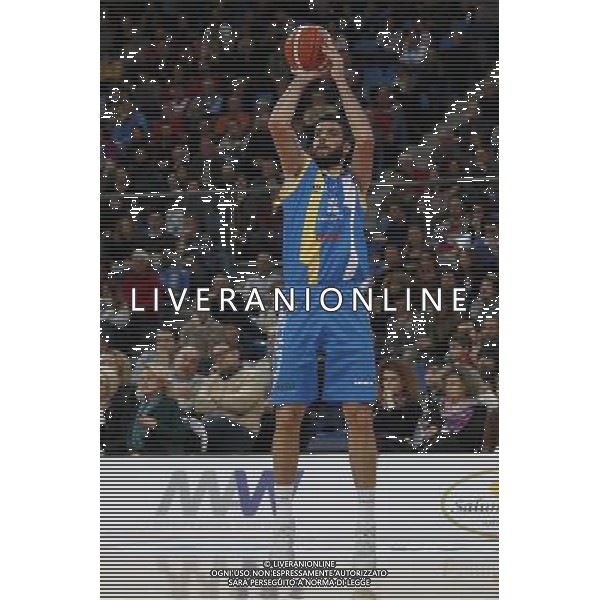 Consultinvest Pesaro vs Betaland Capo d\'Orlando 08/01/2017 nella foto: IANNUZZI ANTONIO Â©CLAUDIO ZAMAGNI/AGENZIA ALDO LIVERANI S.A.S. / AGENZIA ALDO LIVERANI SAS - Consultinvest Pesaro vs Betaland Capo d\'Orlando LegaBasket Serie A 08 gennaio 2017