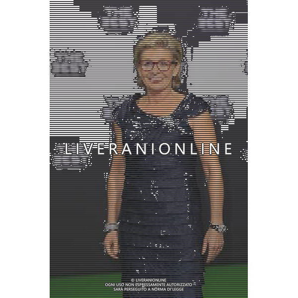 firo : FuÃŸball,Fussball : 09.01.2017 The Best FIFA Football Awards 2016 Weltfussballerwahl 2016, The Best, Silvia Neid, halbe Figur, Gestik, roter Teppich $worldrightsEs gelten unsere AGB, einsehbar auf www.firosportphoto.de copyright by firo sportphoto: Coesfelder Str. 207 D- 48249 DÃ¼lmen www.firosportphoto.de mail@firosportphoto.de (V o l k s b a n k B o c h u m - W i t t e n ) IBAN DE68 4306 0129 0341 1171 00 Tel: +49-2594 - 9916004 Fax: +49-2594 - 9916005 / AGENZIA ALDO LIVERANI SAS - ITALY ONLY EDITORIAL USE ONLY 