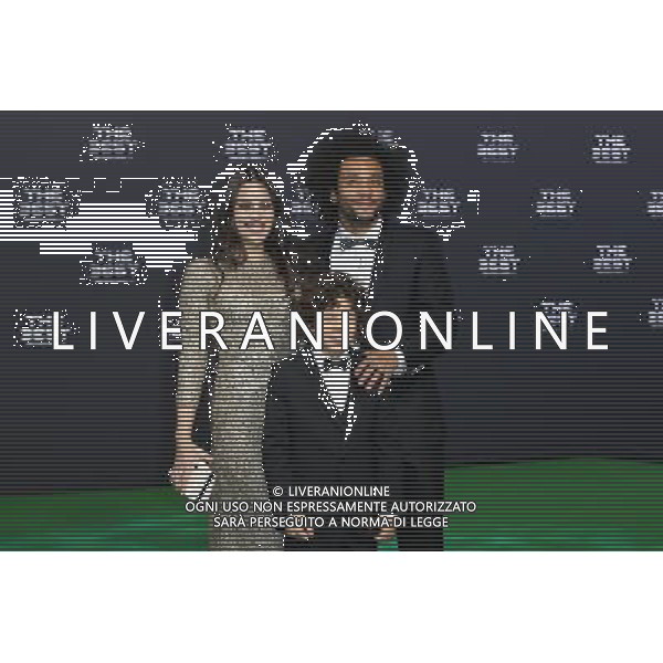firo : Fuï¬‚ball,Fussball : 09.01.2017 The Best FIFA Football Awards 2016 Weltfussballerwahl 2016, The Best, Marcello, Clarisse Alves und Enzo $worldrightsEs gelten unsere AGB, einsehbar auf www.firosportphoto.de copyright by firo sportphoto: Coesfelder Str. 207 D- 48249 DÂ¸lmen www.firosportphoto.de mail@firosportphoto.de (V o l k s b a n k B o c h u m - W i t t e n ) IBAN DE68 4306 0129 0341 1171 00 Tel: +49-2594 - 9916004 Fax: +49-2594 - 9916005 / AGENZIA ALDO LIVERANI SAS - ITALY ONLY EDITORIAL USE ONLY 