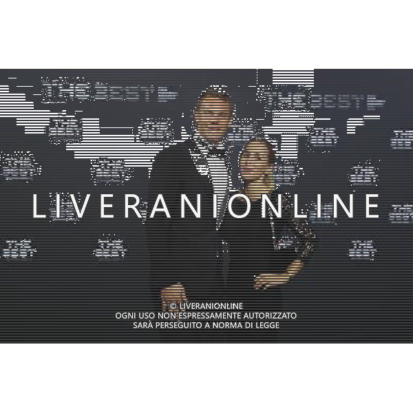 firo : Fuï¬‚ball,Fussball : 09.01.2017 The Best FIFA Football Awards 2016 Weltfussballerwahl 2016, The Best, Manuel Neuer und Nina Weiss $worldrightsEs gelten unsere AGB, einsehbar auf www.firosportphoto.de copyright by firo sportphoto: Coesfelder Str. 207 D- 48249 DÂ¸lmen www.firosportphoto.de mail@firosportphoto.de (V o l k s b a n k B o c h u m - W i t t e n ) IBAN DE68 4306 0129 0341 1171 00 Tel: +49-2594 - 9916004 Fax: +49-2594 - 9916005 / AGENZIA ALDO LIVERANI SAS - ITALY ONLY EDITORIAL USE ONLY 