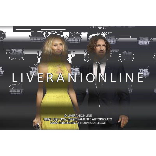 firo : FuÃŸball,Fussball : 09.01.2017 The Best FIFA Football Awards 2016 Weltfussballerwahl 2016, The Best, Carles Puyol und seine Frau Vanessa Lorenzo $worldrightsEs gelten unsere AGB, einsehbar auf www.firosportphoto.de copyright by firo sportphoto: Coesfelder Str. 207 D- 48249 DÃ¼lmen www.firosportphoto.de mail@firosportphoto.de (V o l k s b a n k B o c h u m - W i t t e n ) IBAN DE68 4306 0129 0341 1171 00 Tel: +49-2594 - 9916004 Fax: +49-2594 - 9916005 / AGENZIA ALDO LIVERANI SAS - ITALY ONLY EDITORIAL USE ONLY 