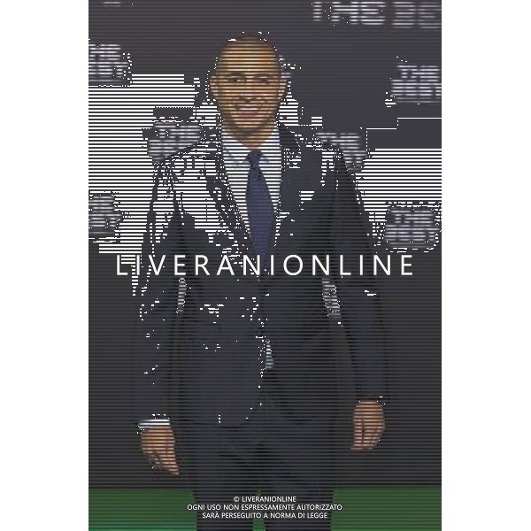 firo : Fuï¬‚ball,Fussball : 09.01.2017 The Best FIFA Football Awards 2016 Weltfussballerwahl 2016, The Best, David Trezeguet $worldrightsEs gelten unsere AGB, einsehbar auf www.firosportphoto.de copyright by firo sportphoto: Coesfelder Str. 207 D- 48249 DÂ¸lmen www.firosportphoto.de mail@firosportphoto.de (V o l k s b a n k B o c h u m - W i t t e n ) IBAN DE68 4306 0129 0341 1171 00 Tel: +49-2594 - 9916004 Fax: +49-2594 - 9916005 / AGENZIA ALDO LIVERANI SAS - ITALY ONLY EDITORIAL USE ONLY 