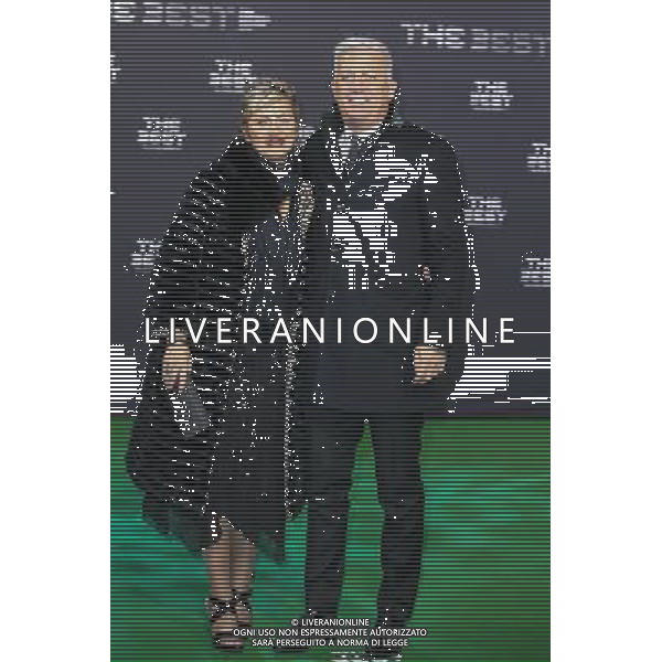 firo : Fuï¬‚ball,Fussball : 09.01.2017 The Best FIFA Football Awards 2016 Weltfussballerwahl 2016, The Best, Vladimir Petkovic mit Frau $worldrightsEs gelten unsere AGB, einsehbar auf www.firosportphoto.de copyright by firo sportphoto: Coesfelder Str. 207 D- 48249 DÂ¸lmen www.firosportphoto.de mail@firosportphoto.de (V o l k s b a n k B o c h u m - W i t t e n ) IBAN DE68 4306 0129 0341 1171 00 Tel: +49-2594 - 9916004 Fax: +49-2594 - 9916005 / AGENZIA ALDO LIVERANI SAS - ITALY ONLY EDITORIAL USE ONLY 