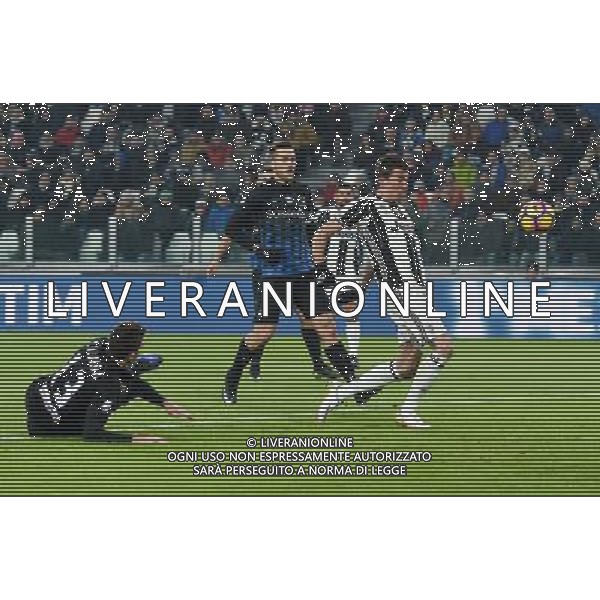 Coppa Italia TIM Cup 2016/2017 Quinto Turno Torino - 11.01.2017 Juventus-Atalanta Nella Foto: mario mandzukic colpisce il palo /Ph.Vitez-Ag. Aldo Liverani