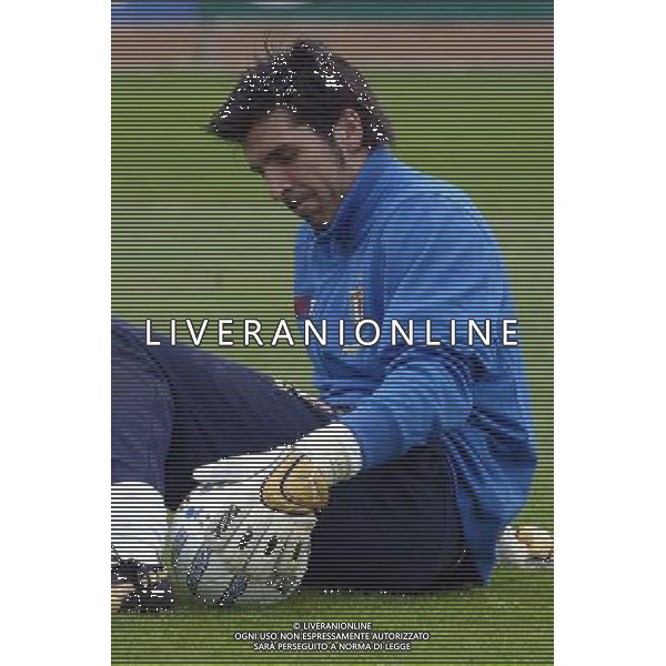 COVERCIANO 25/03/2005 ALLENAMENTO DELLA NAZIONALE NELLA FOTO: BUFFON GIANLUIGI FOTO GIANNI NUCCI/AG. ALDO LIVERANI