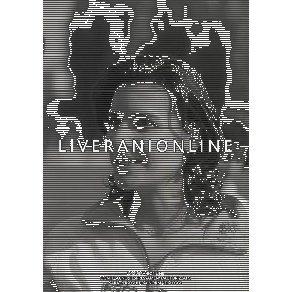 RETROSPETTIVA ANTONELLA BEVILACQUA SALTO IN ALTO NELLA FOTO ANTONELLA BEVILACQUA AG ALDO LIVERANI SAS