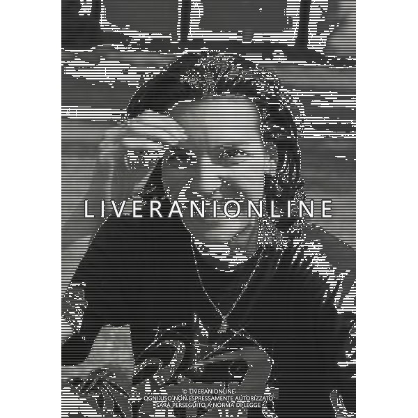 RETROSPETTIVA ANTONELLA BEVILACQUA SALTO IN ALTO NELLA FOTO ANTONELLA BEVILACQUA AG ALDO LIVERANI SAS