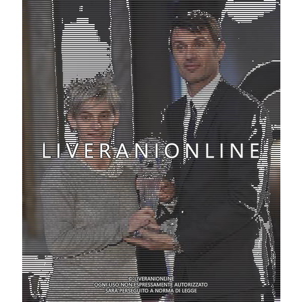 Foto: Aldo Liverani 17/01/2017 Firenze( Italia) Sport Calcio Hall Fame 2017 Palazzo Vecchio - Firenze Nella foto: Melania Gabbiadini, Paolo Maldini © / AGENZIA ALDO LIVERANI SAS