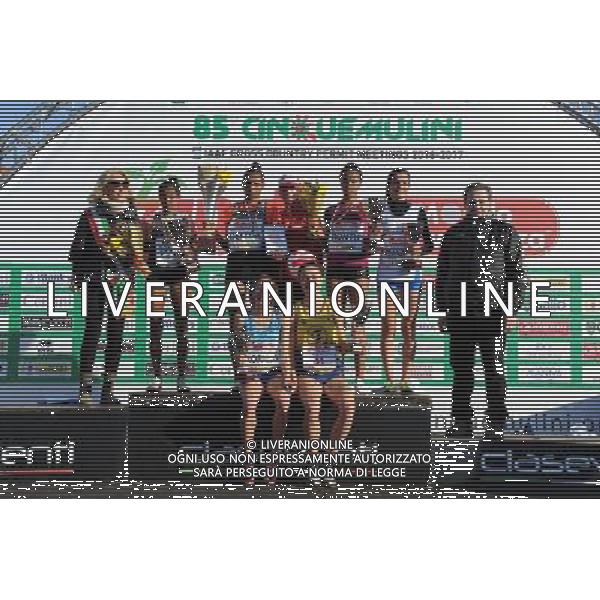 San Vittore Olona - 22.01.2017 85Â° Cinque Mulini cross country nella foto il podio della gara femminile foto Roberto Garavaglia - Studio Sally / AGENZIA ALDO LIVERANI SAS