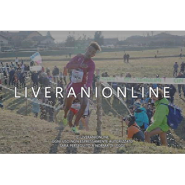 San Vittore Olona - 22.01.2017 85Â° Cinque Mulini cross country nella foto un passaggio della gara maschile foto Roberto Garavaglia - Studio Sally / AGENZIA ALDO LIVERANI SAS