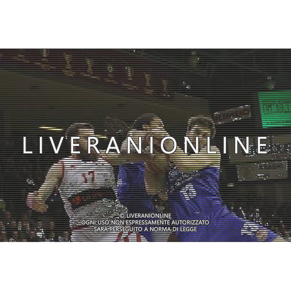 VILLORBA (TV) 22-01-2017 PALAVERDE TREVISO UNIVERSO TREVISO BASKET VS PALLACANESTRO FORLI\' NELLA FOTO:FANTINELLI MATTEO E BONACINI DAVIDE FOTO PAOLA GARBUIO/AG.ALDO LIVERANI / AGENZIA ALDO LIVERANI SAS
