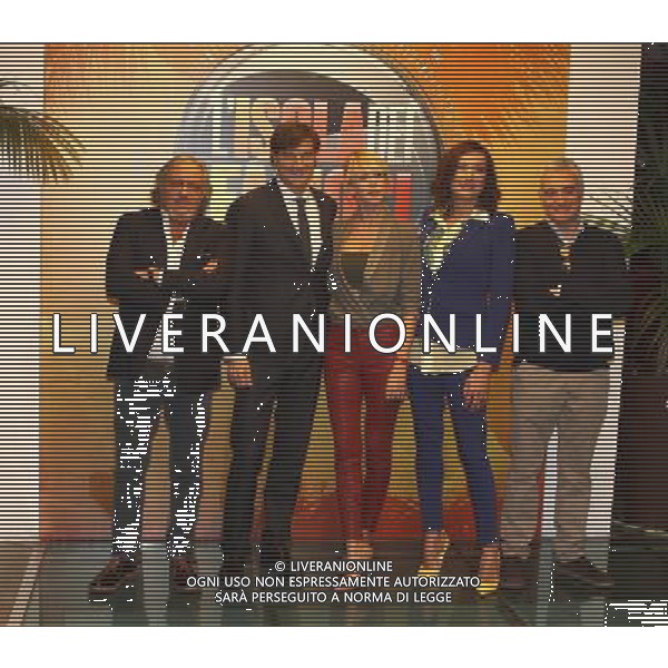 Milano ( M I) 26/01/2017 Conferenza stampa Isola dei Famosi Nella foto: Roberto Cenci, Giancarlo Scheri, Alessia Marcuzzi Vladimir Luxuria e Leonardo Pasquinelli PH Lauro Montagnini