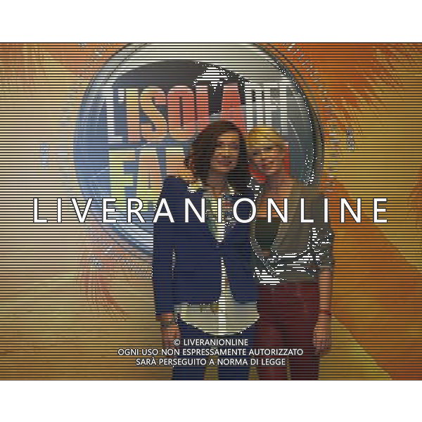 Milano ( M I) 26/01/2017 Conferenza stampa Isola dei Famosi Nella foto: Vladimir Luxuria e Alessia Marcuzzi PH Lauro Montagnini *** Local Caption *** 