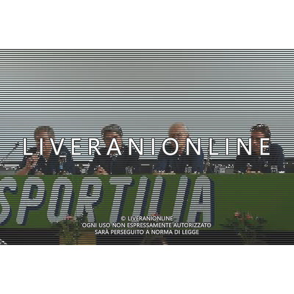 SPORTILIA 09-08-2002 RADUNO ARBITRI E GUARDALINEE NELLA FOTO AG ALDO LIVERANI SAS