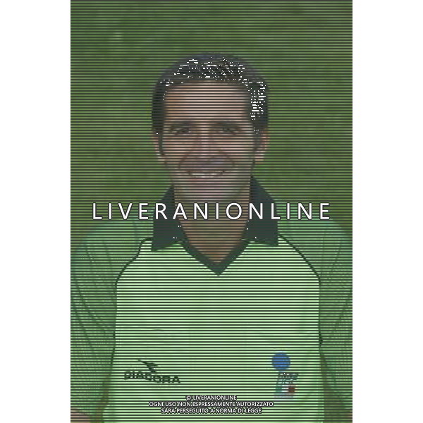 SPORTILIA 09-08-2002 RADUNO ARBITRI E GUARDALINEE NELLA FOTO AG ALDO LIVERANI SAS