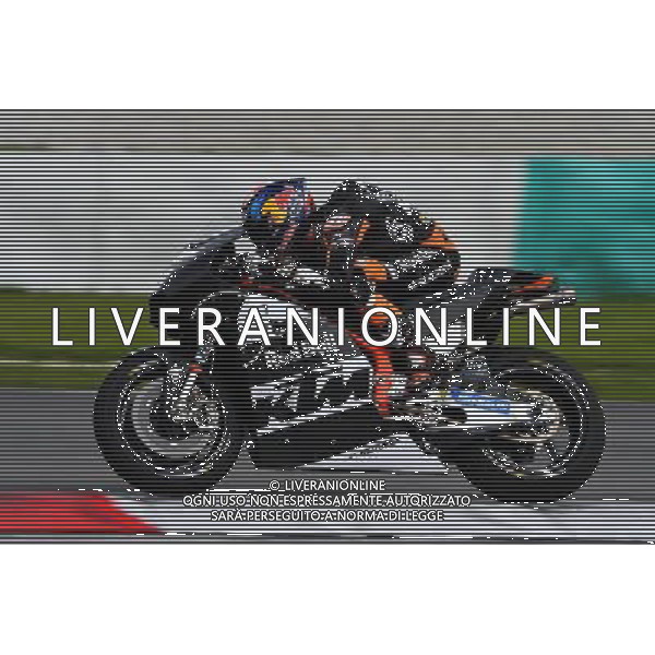 Sepang Malaysia 30.01.2017 MotoGP 2017 pre season test at the Sepang Circuit, Bradley Smith (KTM Red Bull Factory Racing Team) photoPSP / Newspix.pl --- Newspix.pl *** Local Caption *** www.newspix.pl mail us: info@newspix.pl call us: 0048 022 23 22 222 --- Polish Picture Agency by Ringier Axel Springer Poland / AGENZIA ALDO LIVERANI SAS - ITALY ONLY EDITORIAL USE ONLY - MotoGP test Sepang Malesia 31 gennaio 2017- Motomondiale - Motociclismo