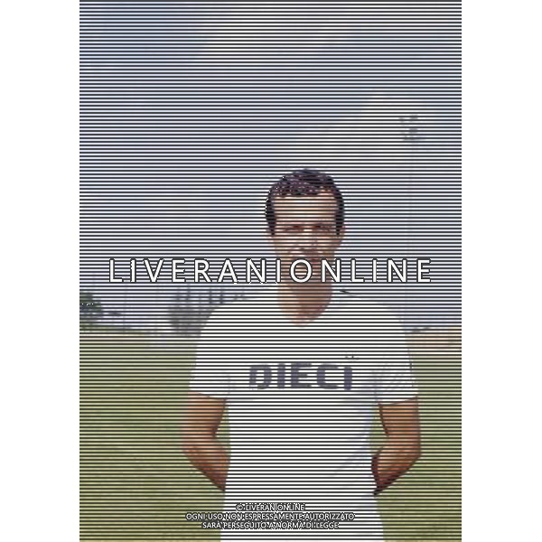 RETROSPETTIVA LUCIANO SPINOSI CALCIATORE E ALLENATORE NELLA FOTO LUCIANO SPINOSI CON LA MAGLIA DEL CESENA AG ALDO LIVERANI SAS