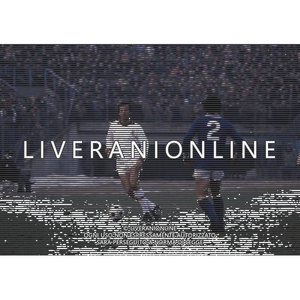 RETROSPETTIVA LUCIANO SPINOSI CALCIATORE E ALLENATORE NELLA FOTO LUCIANO SPINOSI CON LA MAGLIA DELLA ROMA AG ALDO LIVERANI SAS