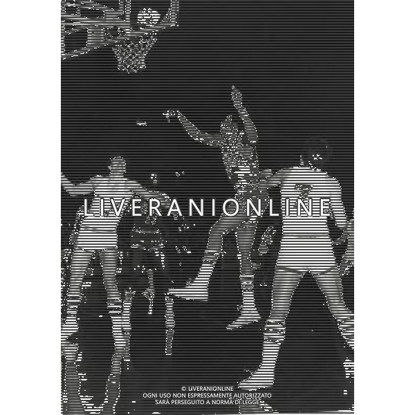 RETROSPETTIVA RENZO VECCHIATO BASKET NELLA FOTO RENZO VECCHIATO AG ALDO LIVERANI SAS