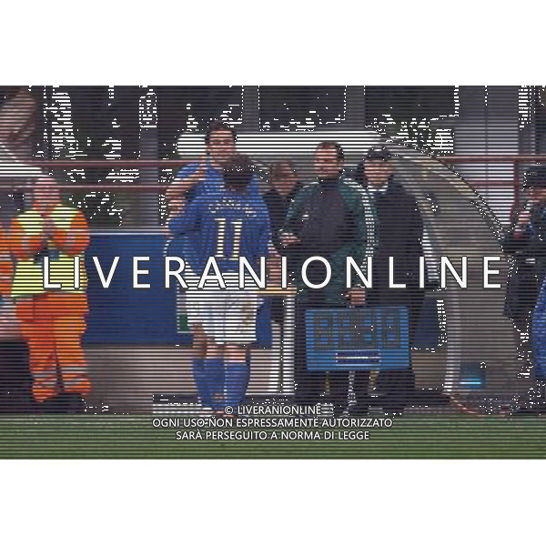 Milano 26-03-05 qualificazioni mondiali 2006 italia-scozia 2:0 nella foto sostituzione cassano con toni ph marco luzzani/ag aldo liverani s.a.s.