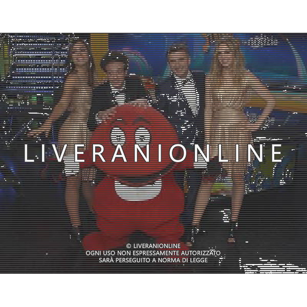 Cologno Monzese ( MI ) 06/02/2017 Mediaset - Photocall Striscia la Notizia Nella foto: Ludovica Frasca, Salvatore Ficarra, Valentino Picone, Irene Cioni e il Gabibbo PH Lauro Montagnini / AGENZIA ALDO LIVERANI SAS