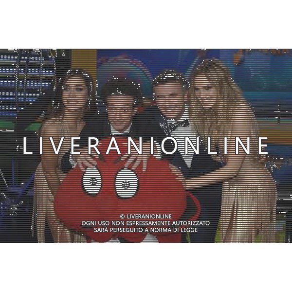 Cologno Monzese ( MI ) 06/02/2017 Mediaset - Photocall Striscia la Notizia Nella foto: Ludovica Frasca, Salvatore Ficarra, Valentino Picone, Irene Cioni e il Gabibbo PH Lauro Montagnini / AGENZIA ALDO LIVERANI SAS