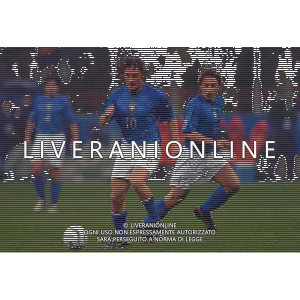 Milano 26-03-05 qualificazioni mondiali 2006 italia-scozia 2:0 nella foto totti francesco e cassano antonio ph marco luzzani/ag aldo liverani s.a.s.