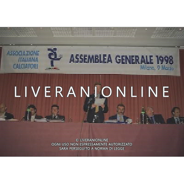 09-03-1998 HOTEL MICHELANGELO ASSEMBLEA NAZIONALE AIC NELLA FOTO SERGIO CAMPANA AG ALDO LIVERANI SAS