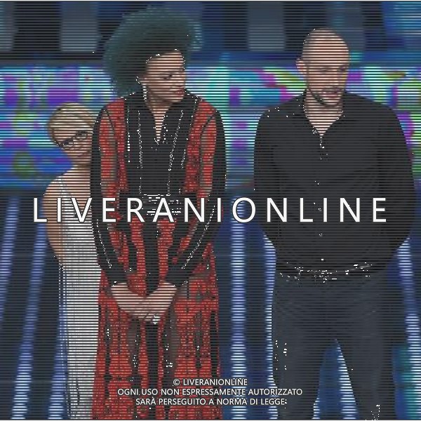 67mo Festival di Sanremo della Canzone Italiana Sanremo (IM) - 07.02.2017 Prima Serata Nella Foto:Valentina Diouf Marco Cusin e Maria De Filippi /Ph.Vitez-Ag. Aldo Liverani