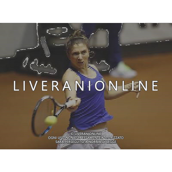 Fed Cup 2017 by BNP Paribas World Group II Italia - Slovacchia Giorno 1 Sara Errani vs Rebecca Sramkova 11/02/2017 nella foto: SARA ERRANI ©Claudio Zamagni/Agenzia Aldo Liverani SARA ERRANI during single match Sara Errani against Rebecca Sramkova International Tennis FED CUP by BNP Paribas World Group II between ITALY and SLOVAKIA at PalaGalassi Forl“ on February 11th 2017 Italy. Photo credit by CLAUDIO ZAMAGNI/ALDO LIVERANI PHOTO AGENCY
