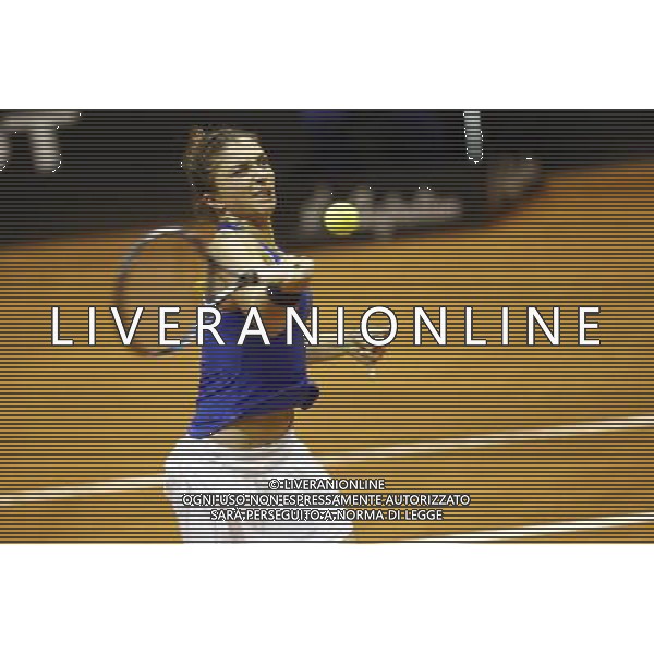 Fed Cup 2017 by BNP Paribas World Group II Italia - Slovacchia Giorno 1 Sara Errani vs Rebecca Sramkova 11/02/2017 nella foto: SARA ERRANI ©Claudio Zamagni/Agenzia Aldo Liverani SARA ERRANI during single match Sara Errani against Rebecca Sramkova International Tennis FED CUP by BNP Paribas World Group II between ITALY and SLOVAKIA at PalaGalassi Forl“ on February 11th 2017 Italy. Photo credit by CLAUDIO ZAMAGNI/ALDO LIVERANI PHOTO AGENCY