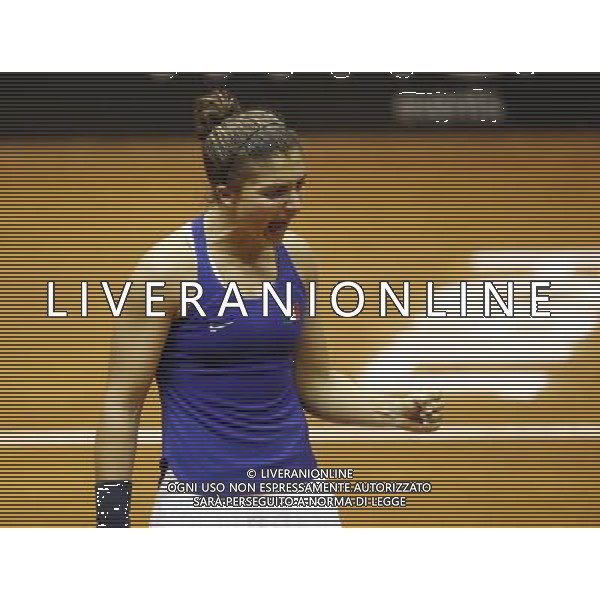 Fed Cup 2017 by BNP Paribas World Group II Italia - Slovacchia Giorno 1 Sara Errani vs Rebecca Sramkova 11/02/2017 nella foto: SARA ERRANI ©Claudio Zamagni/Agenzia Aldo Liverani SARA ERRANI during single match Sara Errani against Rebecca Sramkova International Tennis FED CUP by BNP Paribas World Group II between ITALY and SLOVAKIA at PalaGalassi Forl“ on February 11th 2017 Italy. Photo credit by CLAUDIO ZAMAGNI/ALDO LIVERANI PHOTO AGENCY