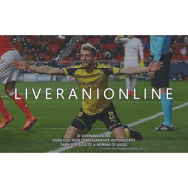 firo : 14.02.2017, Fu§ball, Saison 2016/2017, UEFA, Champions League, CL, CHL, Benfica Lissabon - BVB, Borussia Dortmund 1:0 €rger Andre SCH†RRLE, BVB, Gestik $worldrights,Es gelten unsere AGB, einsehbar auf www.firosportphoto.de, ¤ONLY FOR USE IN GERMANY !!!!! Photo : BPI copyright by firo sportphoto: Coesfelder Str. 207 D-48249 DŸlmen www.firosportphoto.de mail@firosportphoto.de (V o l k s b a n k B o c h u m - W i t t e n ) BLZ.: 430 601 29 Kt. Nr.: 341 117 100 Tel:Ê +49-2594-9916004 Fax:Ê+49-2594-9916005 AG ALDO LIVERANI SAS ONLY ITALY