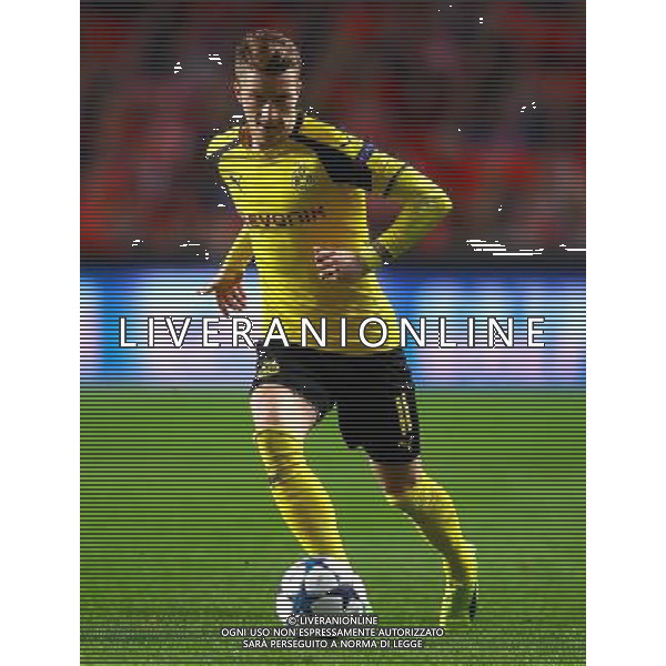 firo : 14.02.2017, Fu§ball, Saison 2016/2017, UEFA, Champions League, CL, CHL, Benfica Lissabon - BVB, Borussia Dortmund Marco Reus of Borussia Dortmund $worldrights,Es gelten unsere AGB, einsehbar auf www.firosportphoto.de, ¤ONLY FOR USE IN GERMANY !!!!! Photo : BPI copyright by firo sportphoto: Coesfelder Str. 207 D-48249 DŸlmen www.firosportphoto.de mail@firosportphoto.de (V o l k s b a n k B o c h u m - W i t t e n ) BLZ.: 430 601 29 Kt. Nr.: 341 117 100 Tel:Ê +49-2594-9916004 Fax:Ê+49-2594-9916005 AG ALDO LIVERANI SAS ONLY ITALY