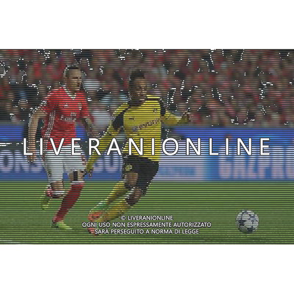 firo : 14.02.2017, Fu§ball, Saison 2016/2017, UEFA, Champions League, CL, CHL, Benfica Lissabon - BVB, Borussia Dortmund 1:0 Pierre Aubameyang $worldrights,Es gelten unsere AGB, einsehbar auf www.firosportphoto.de, copyright by firo sportphoto: Coesfelder Str. 207 D-48249 DŸlmen www.firosportphoto.de mail@firosportphoto.de (V o l k s b a n k B o c h u m - W i t t e n ) BLZ.: 430 601 29 Kt. Nr.: 341 117 100 Tel:Ê +49-2594-9916004 Fax:Ê+49-2594-9916005 AG ALDO LIVERANI SAS ONLY ITALY