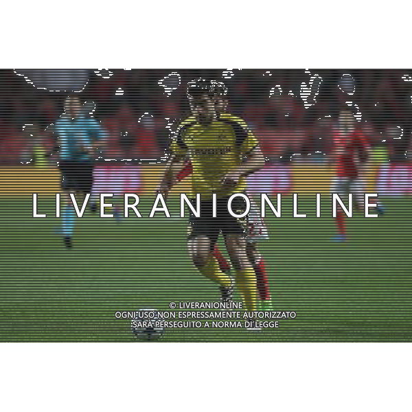 firo : 14.02.2017, Fu§ball, Saison 2016/2017, UEFA, Champions League, CL, CHL, Benfica Lissabon - BVB, Borussia Dortmund defender Sokratis Papastathopoulos from Greec $worldrights,Es gelten unsere AGB, einsehbar auf www.firosportphoto.de, copyright by firo sportphoto: Coesfelder Str. 207 D-48249 DŸlmen www.firosportphoto.de mail@firosportphoto.de (V o l k s b a n k B o c h u m - W i t t e n ) BLZ.: 430 601 29 Kt. Nr.: 341 117 100 Tel:Ê +49-2594-9916004 Fax:Ê+49-2594-9916005 AG ALDO LIVERANI SAS ONLY ITALY