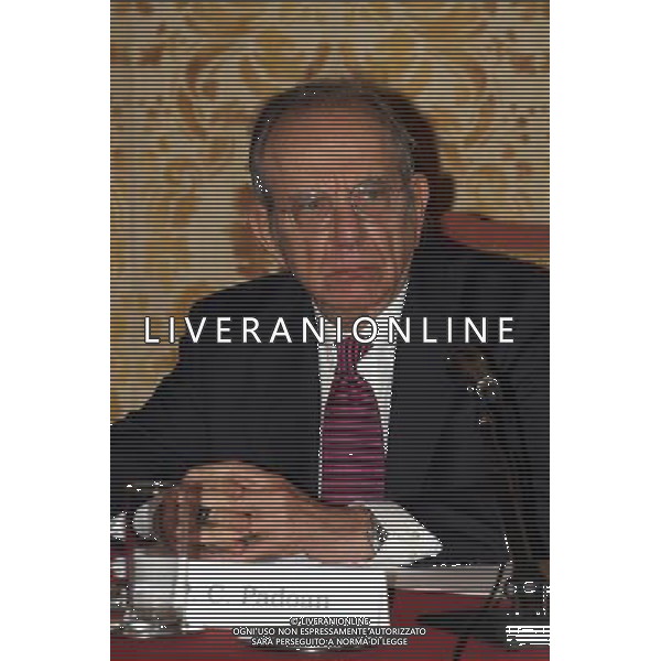 Milano ( MI ) 16/02/2017 Palazzo Marino incontro Italy is now and next! Nella foto: Pier Carlo Padoan Ministro dell\'Economia e delle Finanze PH Lauro Montagnini /AGENZIA ALDO LIVERANI SAS / AGENZIA ALDO LIVERANI SAS