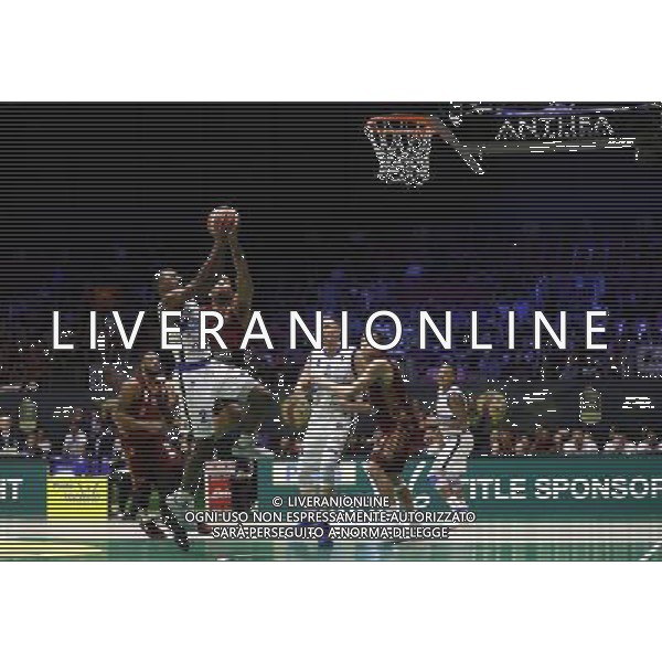 Poste Mobile Final Eight 17/02/2017 Umana Reyer Venezia - Germani Basket Brescia nella foto: Moore Lee Â©Claudio Zamagni/Agenzia Aldo Liverani Moore Lee during Quarter Finals of Poste Mobile Final Eight Italian Basketball Cup 2017 - Umana Reyer - Venezia against Germani Basket Brescia at Rimini Fiera, on February 17, 2017 photo credit by Claudio Zamagni/Aldo Liverani Photo Agency / AGENZIA ALDO LIVERANI SAS
