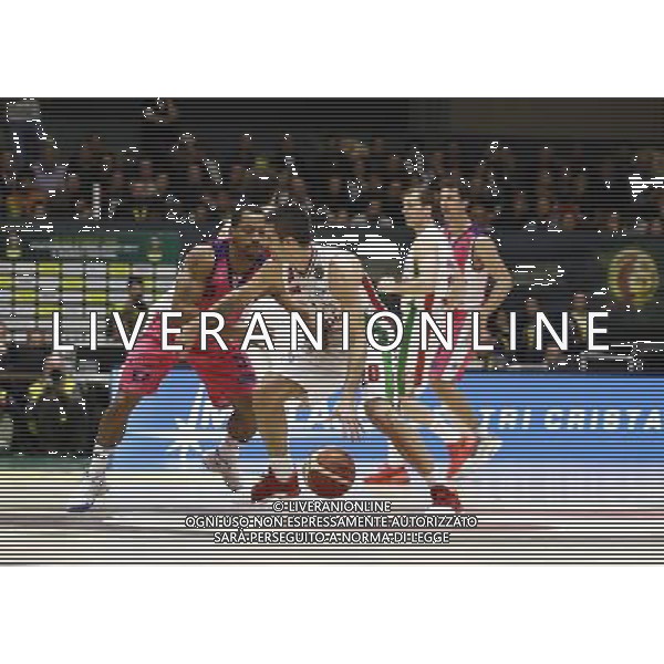Poste Mobile Final Eight 19/02/2017 EA7 Emporio Armani Milano - Banco di Sardegna Sassari nella foto: Cinciarini Andrea Â©Claudio Zamagni/Agenzia Aldo Liverani Cinciarini Andrea during Poste Mobile Final Eight Italian Basketball Cup 2017 - EA7 Emporio Armani Milano against Banco di Sardegna Sassari at Rimini Fiera, on February 19, 2017 photo credit by Claudio Zamagni/Aldo Liverani Photo Agency